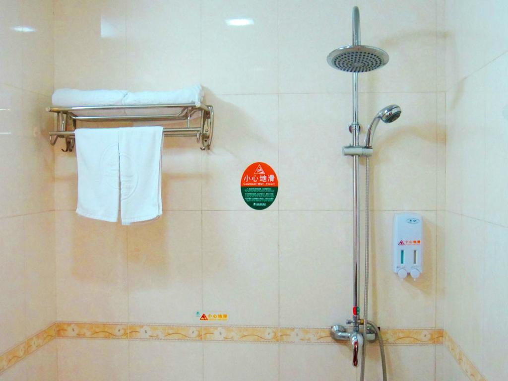 Greentree Inn Shanghai Zhongshan Hutai Hotel Εξωτερικό φωτογραφία